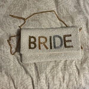 Bride clutch